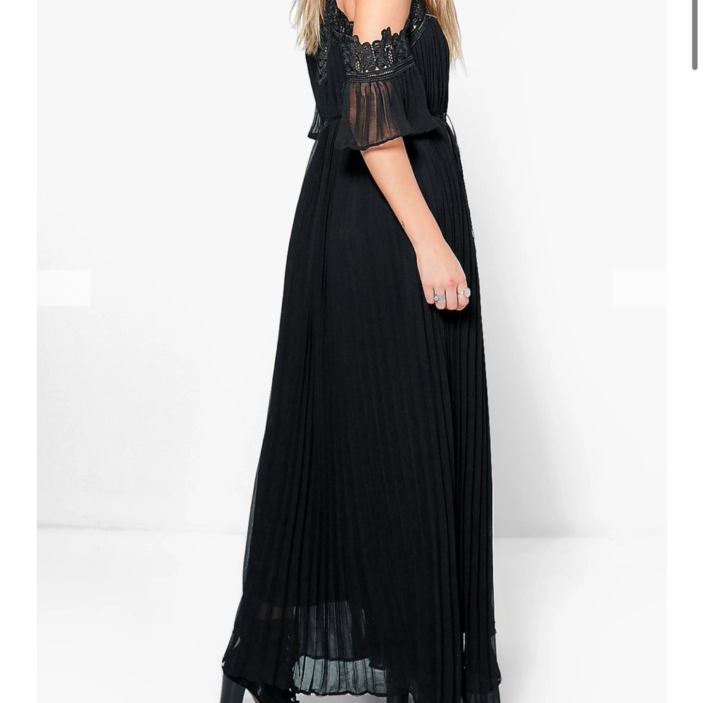 Golden Days Paris Premium Crocket Pleated Maxi Dress - French import